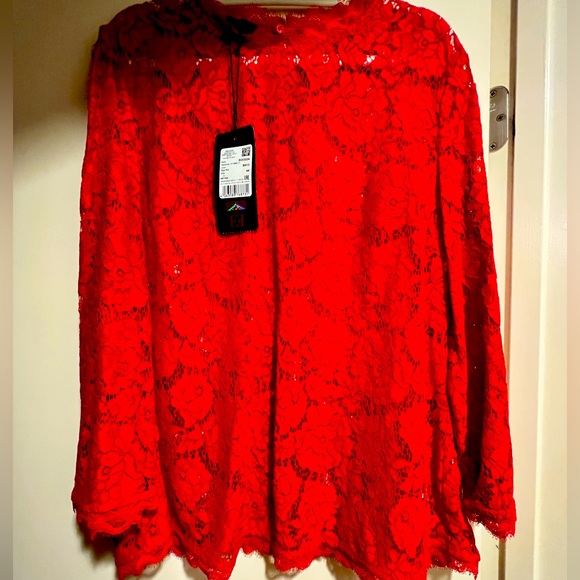 ESCADA
Lace Jacket
$3880 - Picture 3 of 6